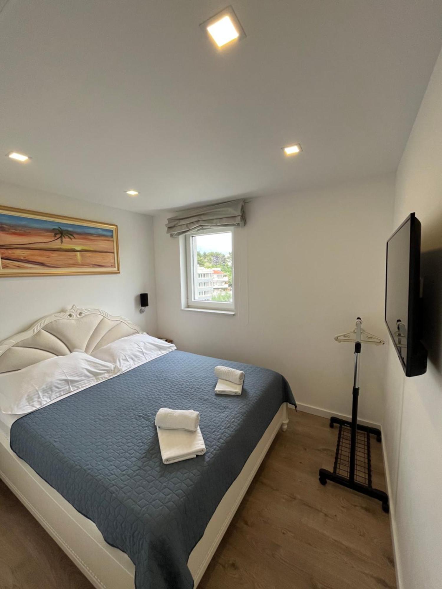 Luxury Alexandar Aparthotel *